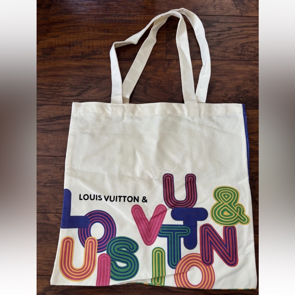 Louis Vuitton Limited Edition Shenzhen Museum Exhibition Canvas Tote New - Picture 3 of 7